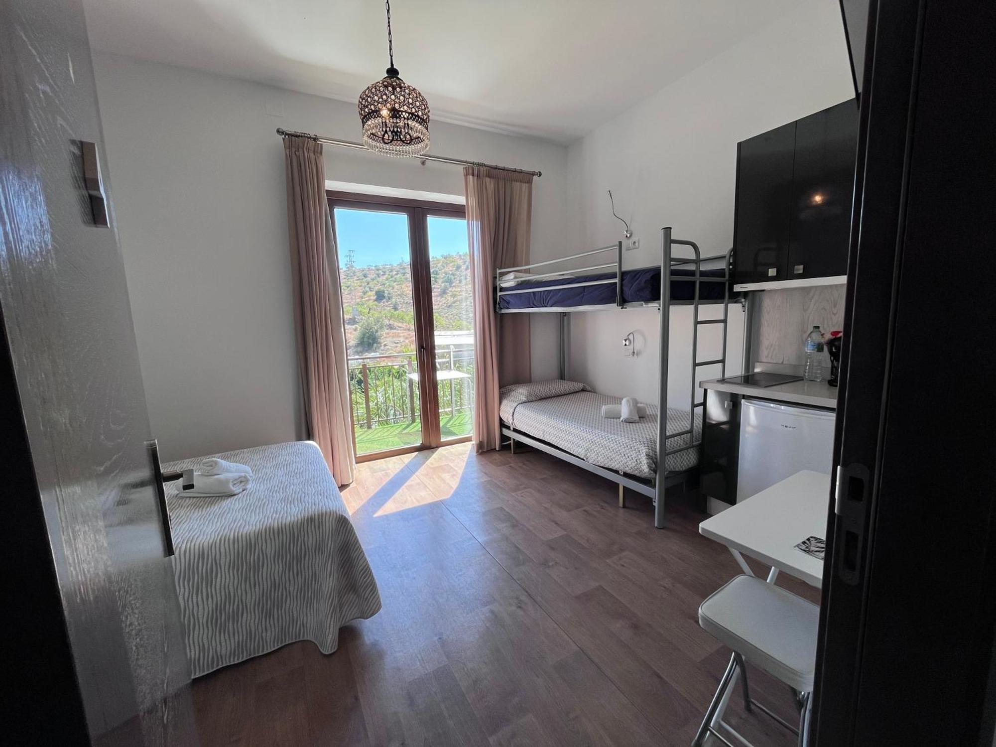 Balcones De Bentomiz Aparthotel Велес-Малага Екстериор снимка