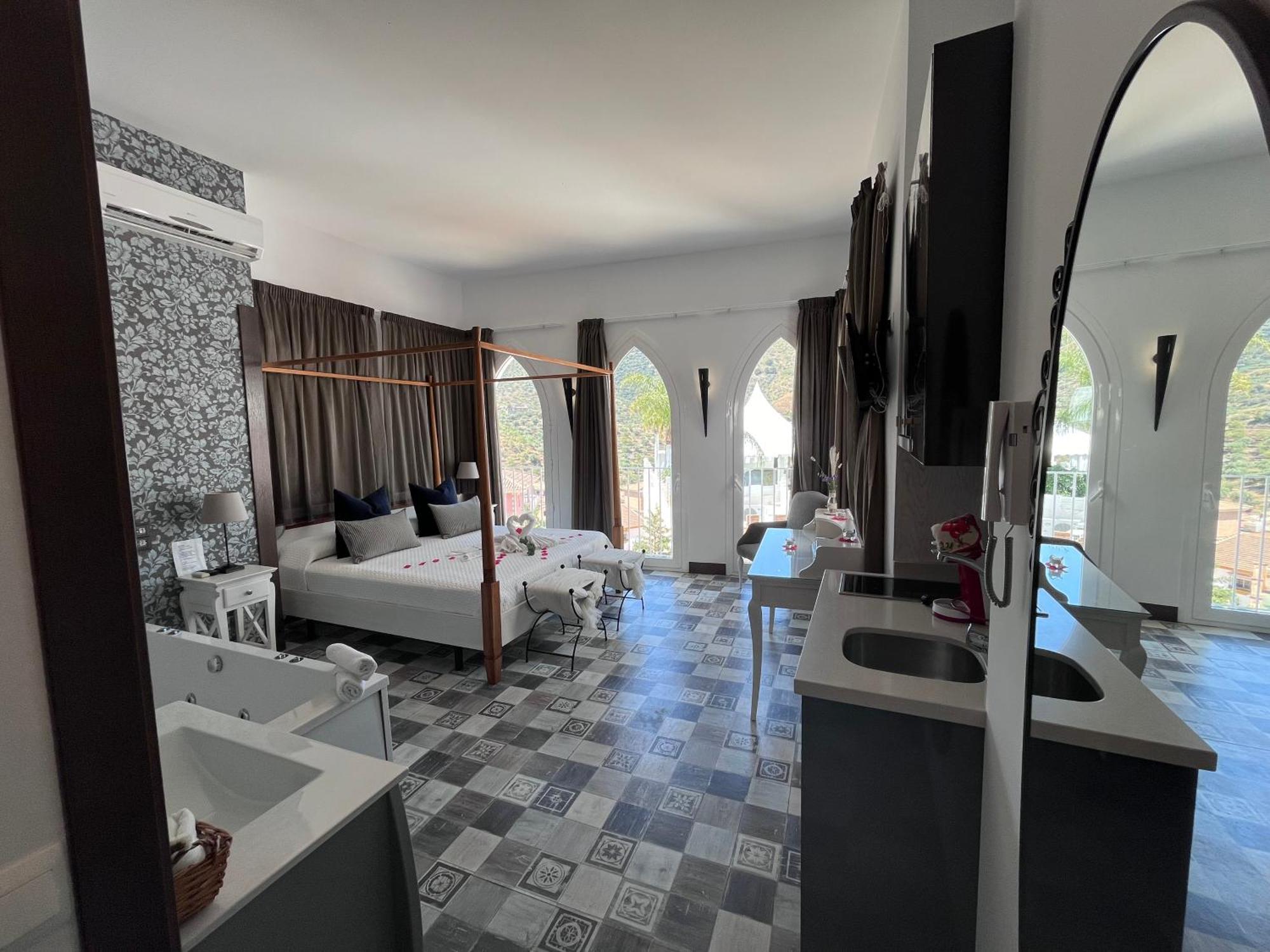 Balcones De Bentomiz Aparthotel Велес-Малага Екстериор снимка